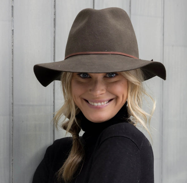 Helicon Fedora