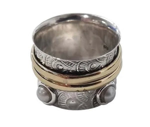 Dual Spinner Ring with Pearl