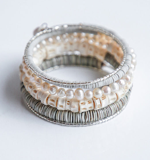 Chic Pearl & Grey Shell Bracelet