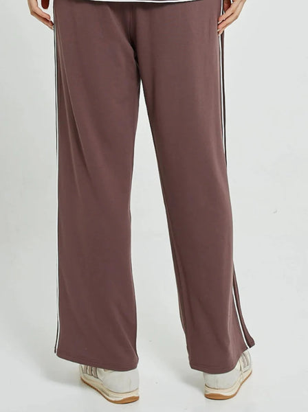 Evelyn Wide Leg Jogger- Nutmeg