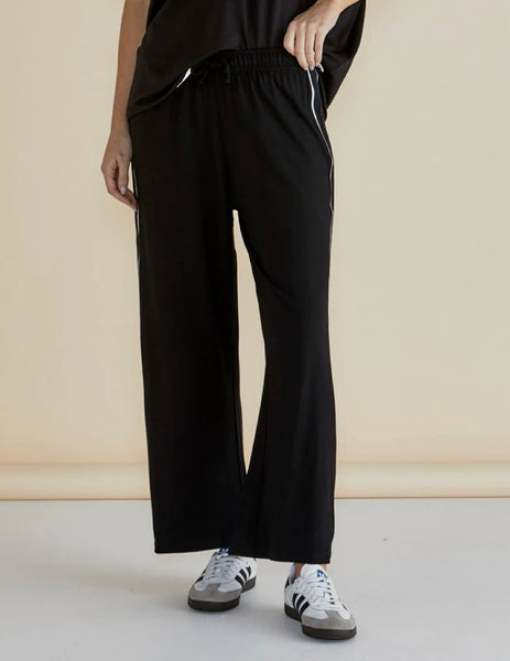 Evelyn Wide Leg Pants