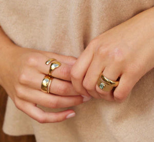 Hug Ring