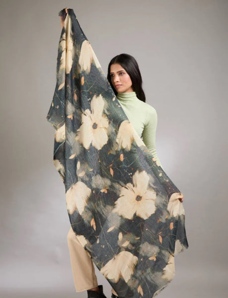 Oasis merino wool scarf