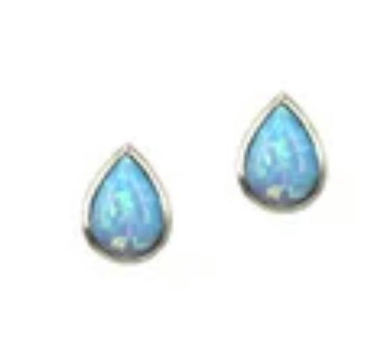 Selina Teardrop stud earring
