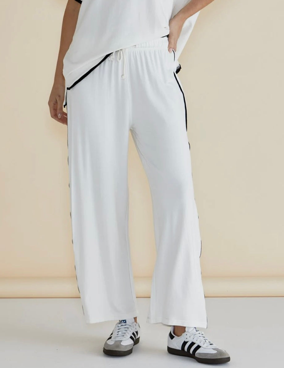 Evelyn Wide Leg Pants