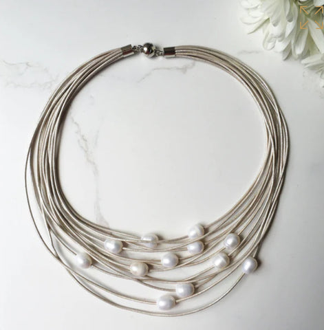 Farrah necklace