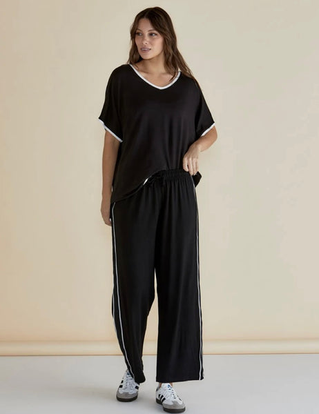 Evelyn Wide Leg Pants