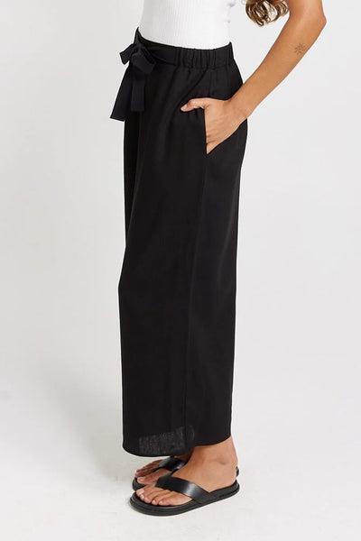 Bella Crop Pants-Black