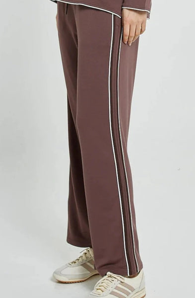 Evelyn Wide Leg Jogger- Nutmeg