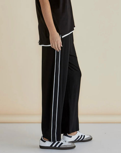 Evelyn Wide Leg Pants
