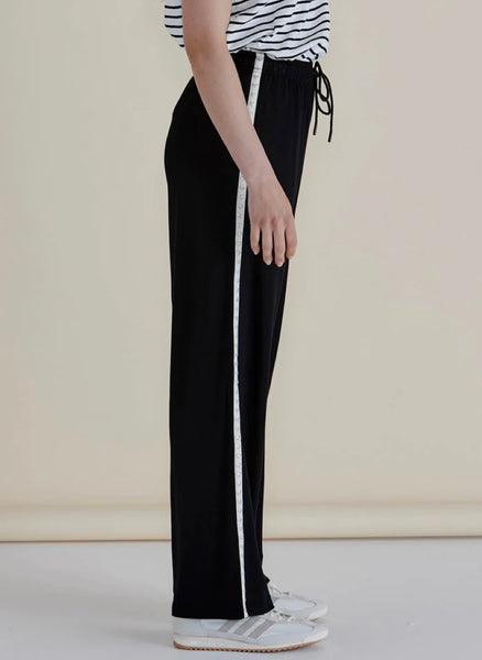 Evelyn Wide Leg Jogger - Black Trim