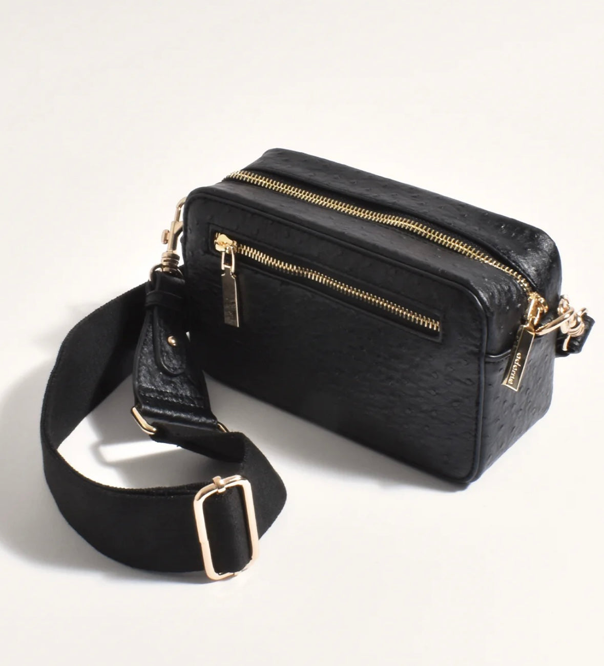 Ivy Pebble Webbing Strap Cross Body Bag-Black