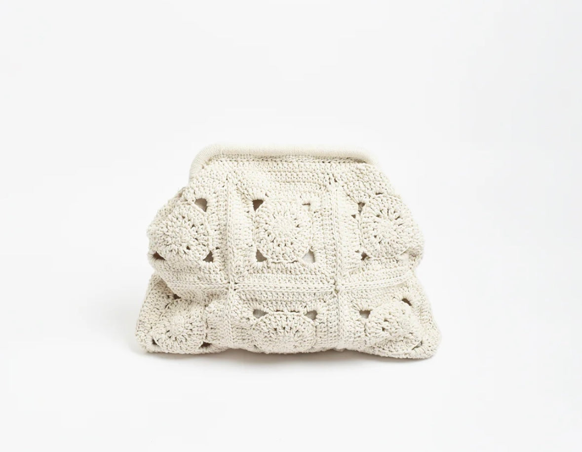 Ellie Crochet Clip Tote Clutch Cream