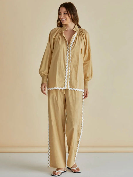 Romi Shirt - Beige Ric Rac