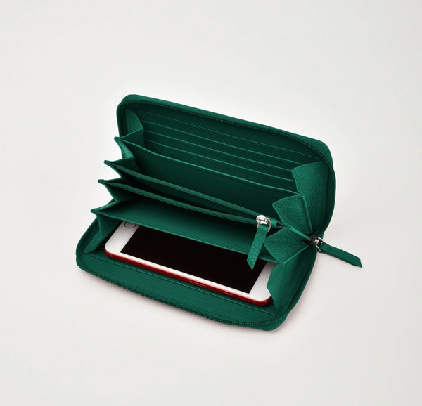 Creswick RFID Safe Zip Around Leather Wallet