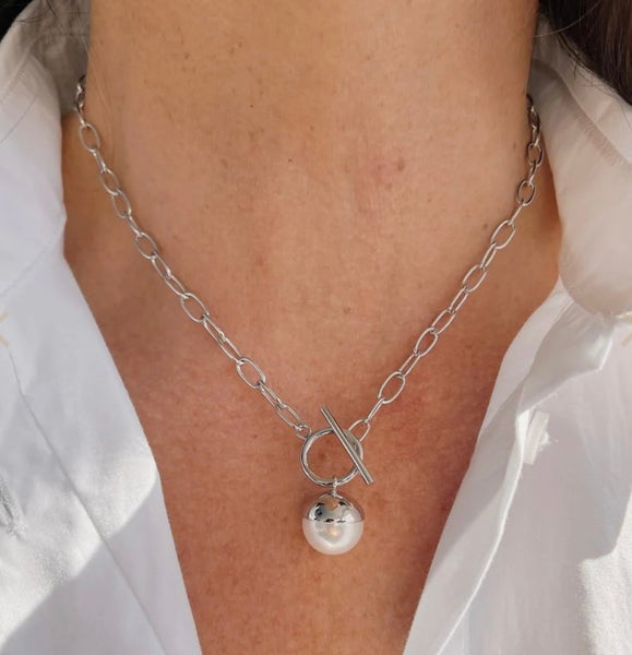 Gemma Pearl Necklace