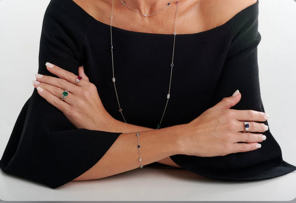 Mila long necklace