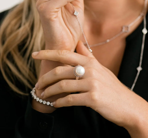 Lila Pearl Ring