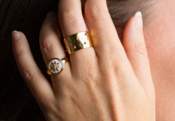 Evelyne Ring
