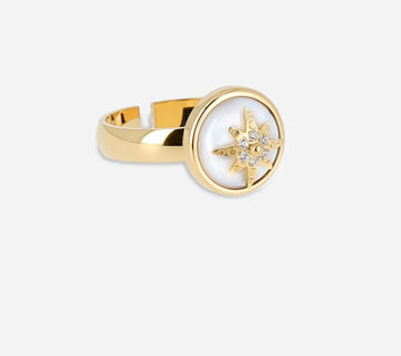 Evelyne Ring