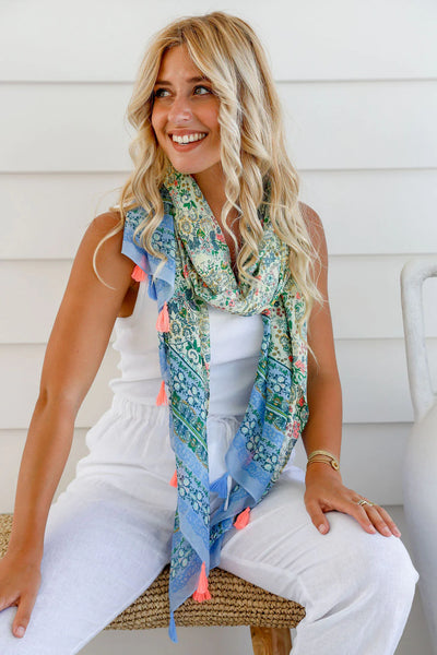 Paisley Mint printed scarf with tassels