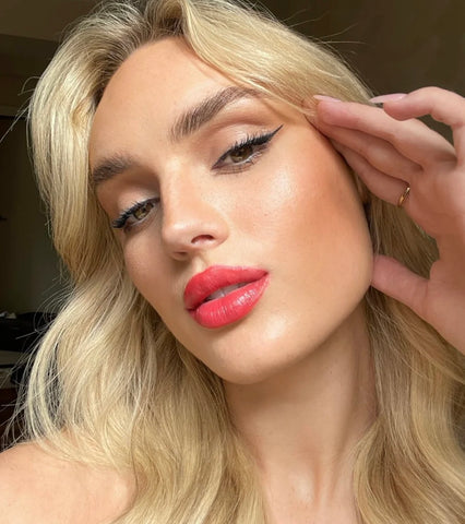 Suzy Brights Lipsticks
