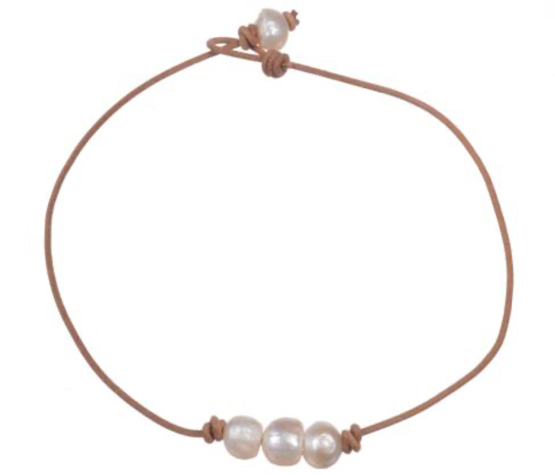 Hope Trio Pearl  Necklace